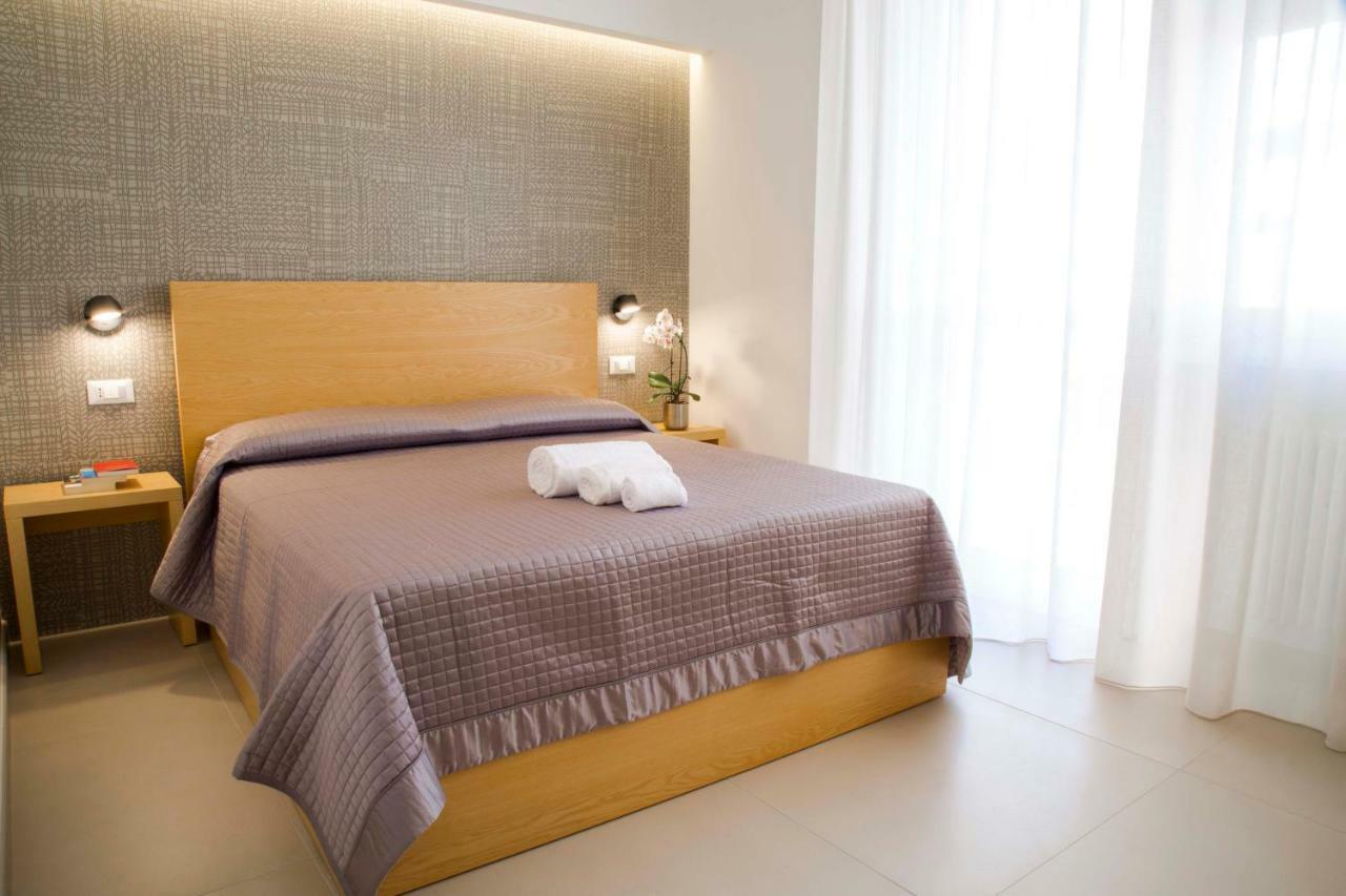 Tuile 34 Bed and Breakfast Lecce Exteriör bild